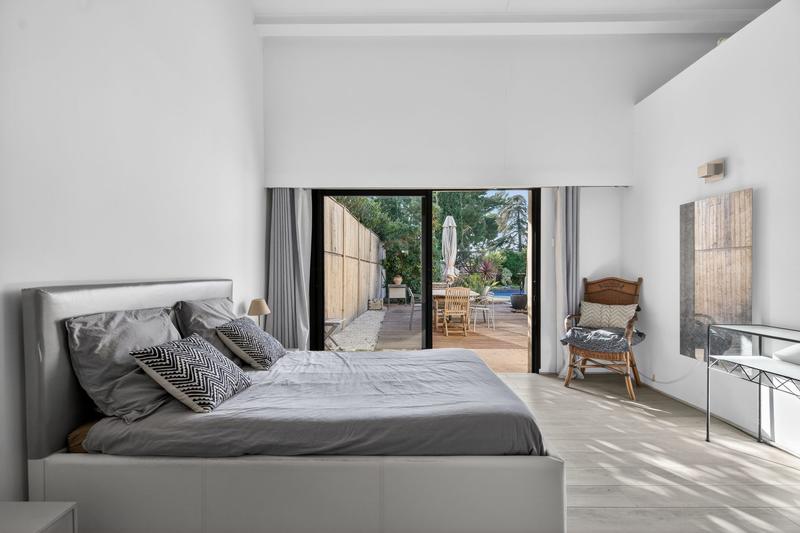 Villa - 203 m² - 6 pièces