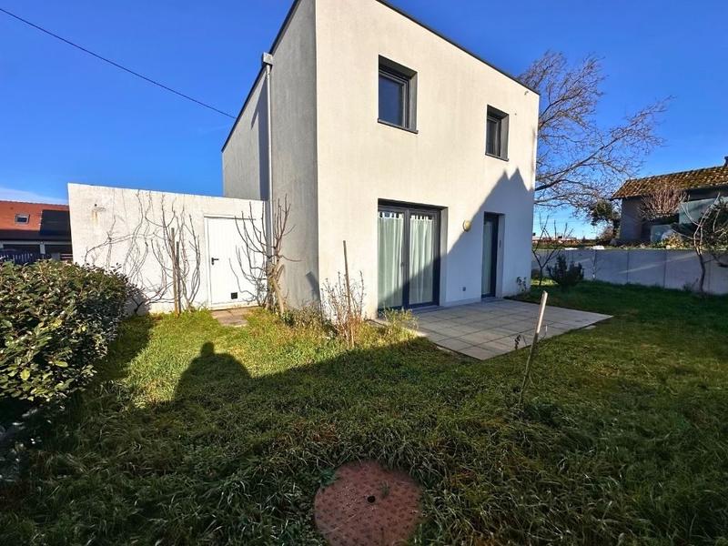 Maison - 100 m² - 6 pièces
