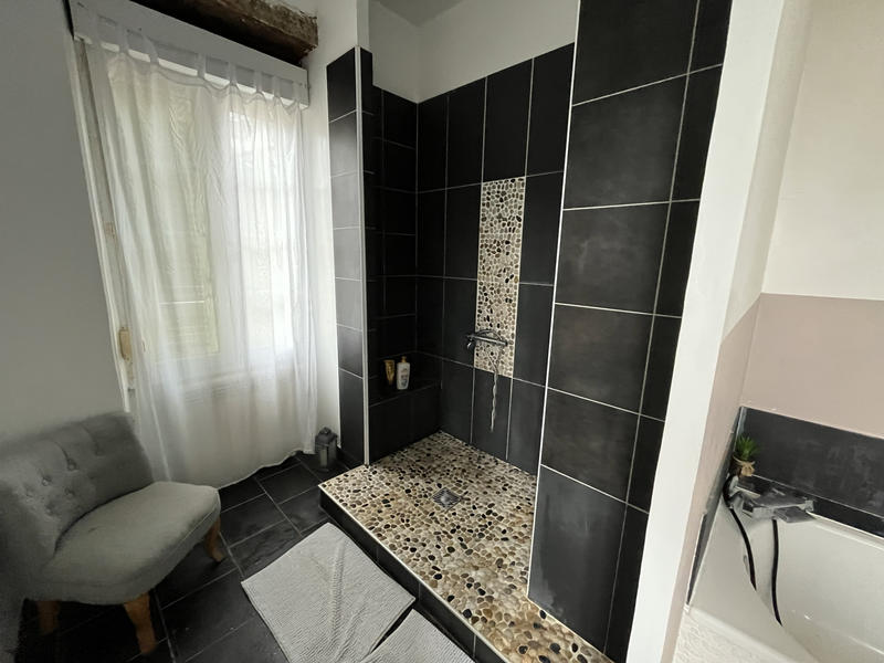 Maison - 259 m² - 9 pièces