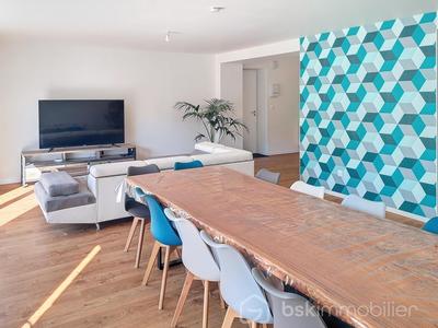 Maison de village - 259 m² - 8 pièces