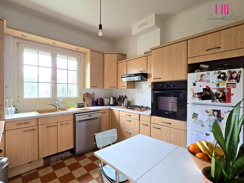 Maison traditionnelle - 100 m² - 6 pièces