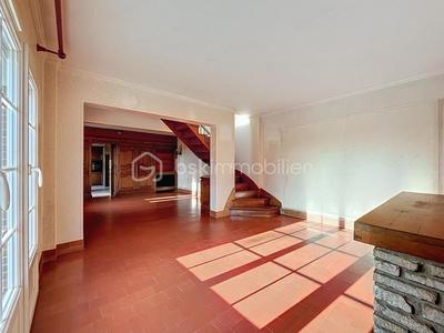 Maison - 174 m² - 7 pièces