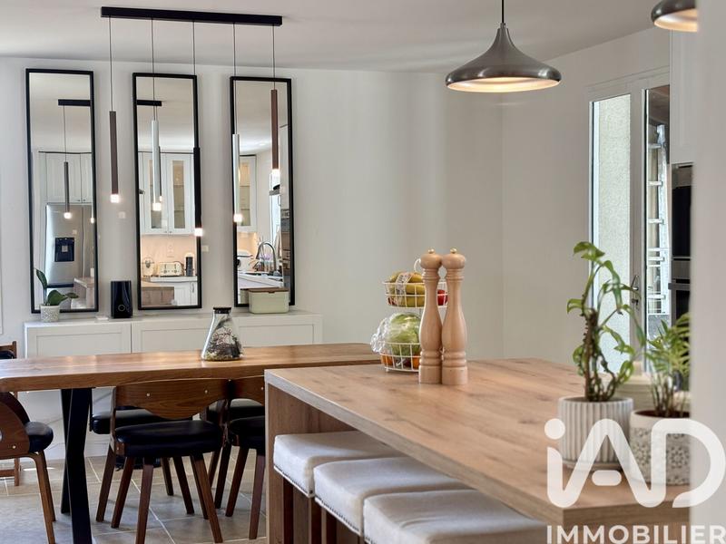 Maison - 150 m² - 7 pièces