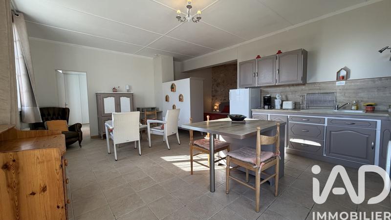 Maison - 300 m² - 9 pièces