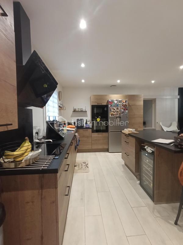 Maison traditionnelle - 110 m² - 5 pièces