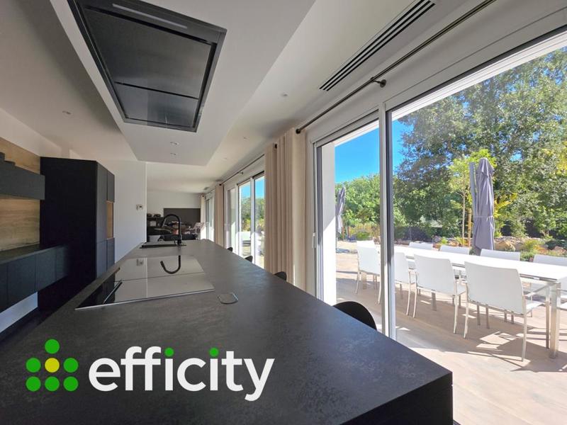 Villa - 203 m² - 5 pièces