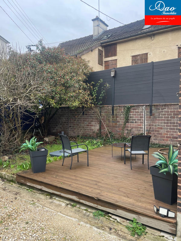 Maison - 90 m² - 4 pièces