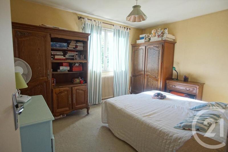 Pavillon - 217 m² - 7 pièces