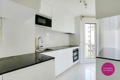 Appartement - 83 m² - 4 pièces