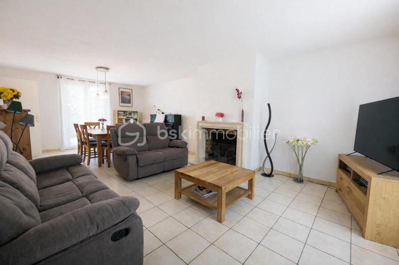 Maison - 121 m² - 6 pièces