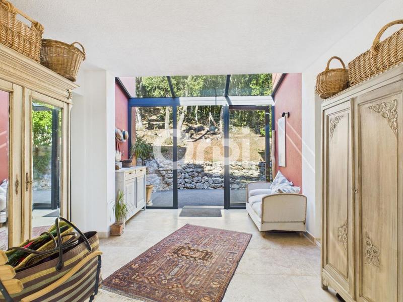 Villa - 218 m² - 5 pièces