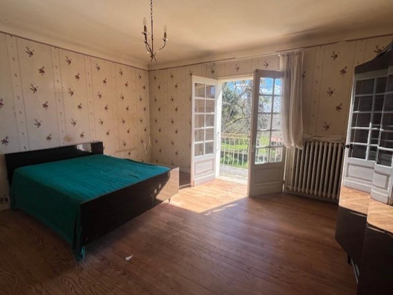 Maison - 216 m² - 8 pièces