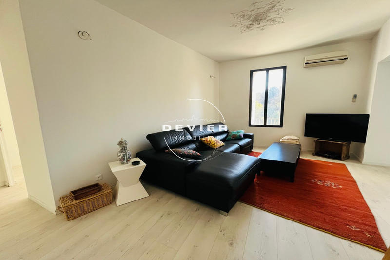 Maison - 307 m² - 7 pièces