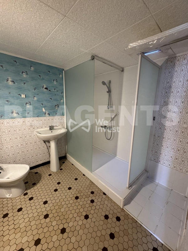 Maison - 95 m² - 5 pièces