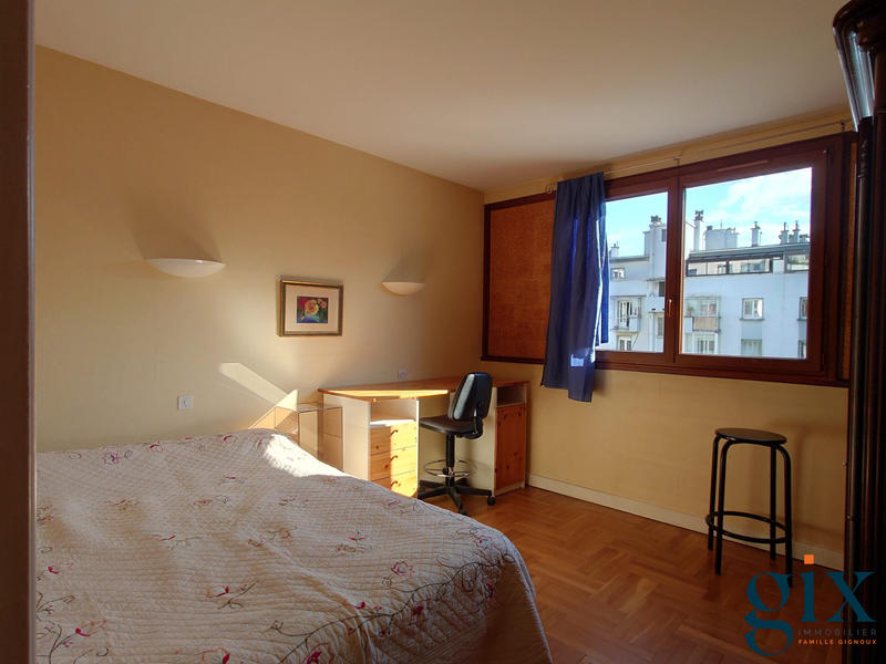 Appartement - 147 m² - 6 pièces