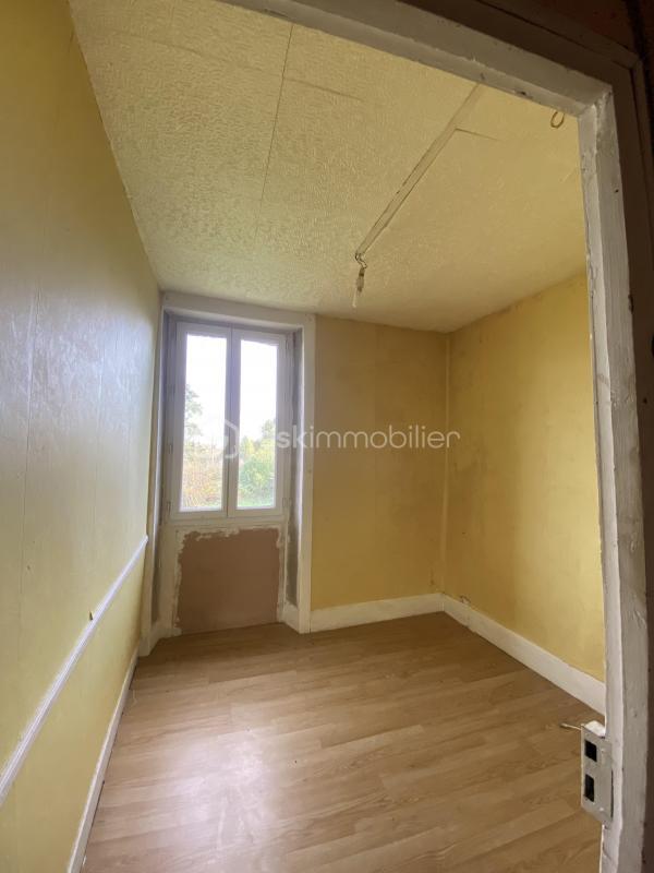 Maison - 92 m² - 5 pièces