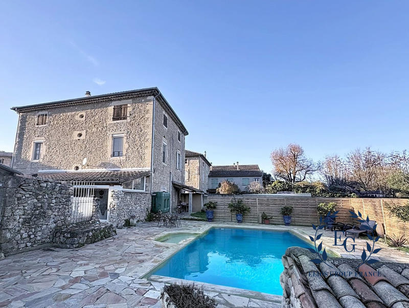 Bastide - 247 m² - 5 pièces