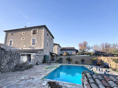 Bastide - 247 m² - 5 pièces