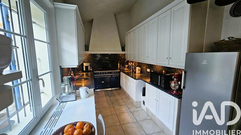 Maison - 187 m² - 5 pièces