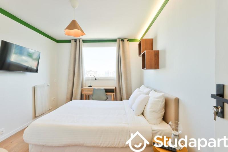 Chambre - 10 m² - 1 pièce