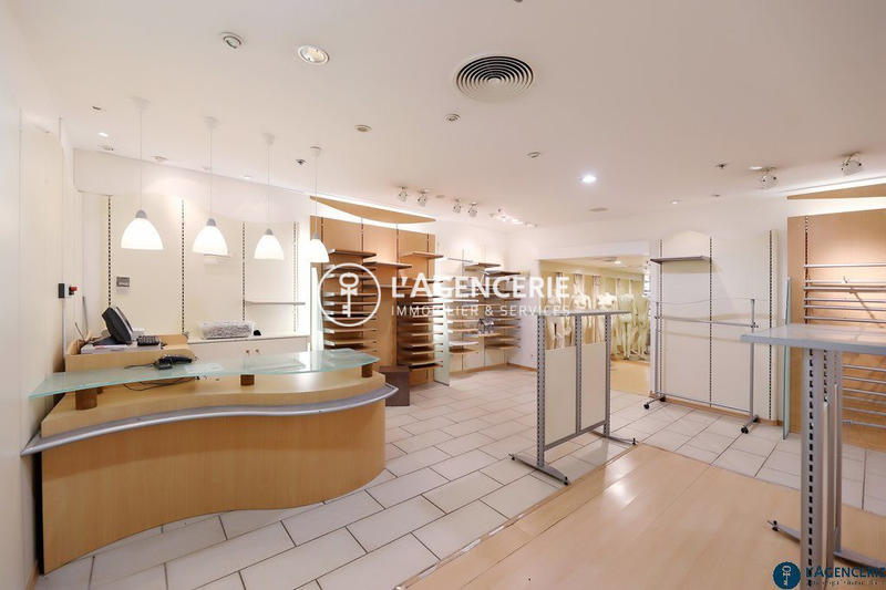 Local commercial - 120 m²