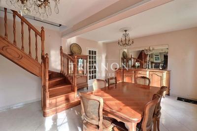 Maison - 164 m² - 8 pièces