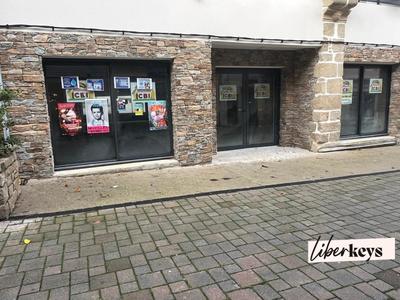 Divers - 156 m² - 1 pièce