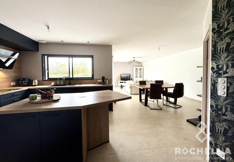 Maison - 110 m² - 4 pièces