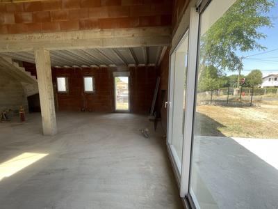 Maison contemporaine - 202 m² - 8 pièces