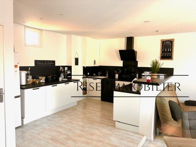 Appartement - 94 m² - 4 pièces