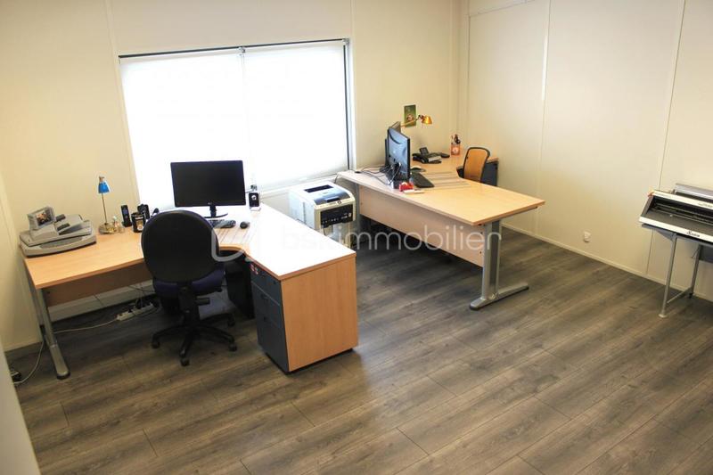 Local commercial - 260 m² - 4 pièces