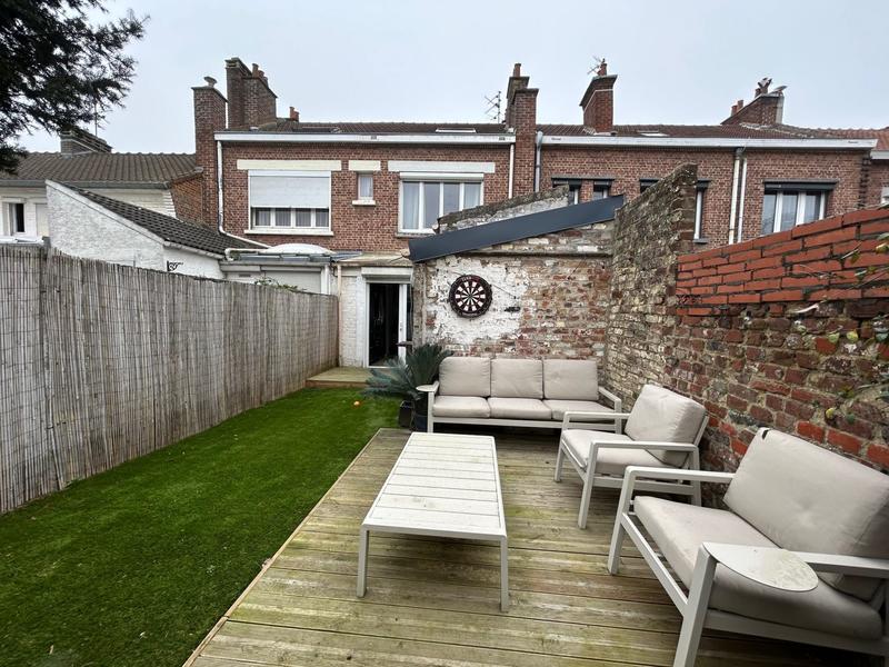 Maison - 93 m² - 4 pièces