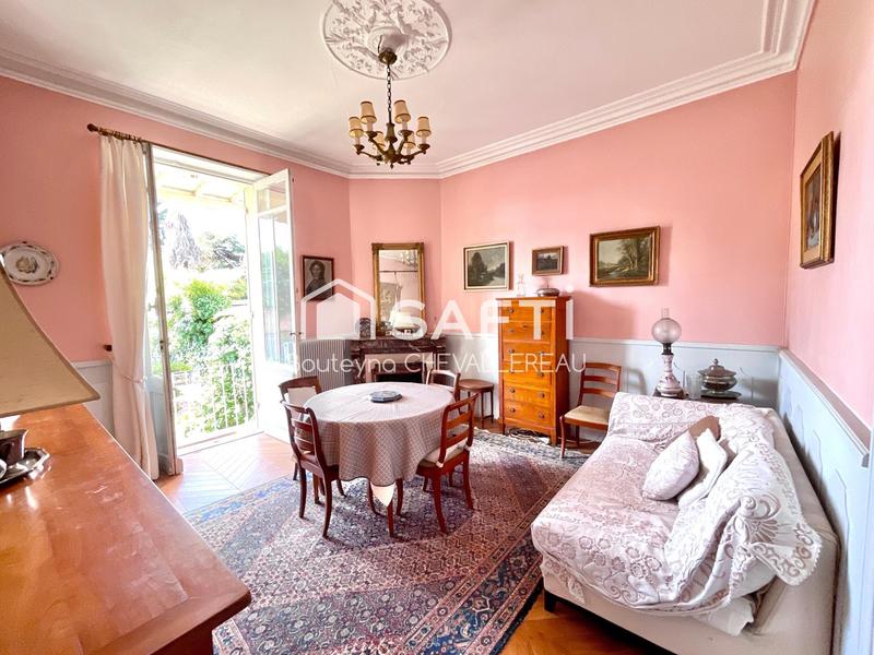 Maison - 190 m² - 8 pièces