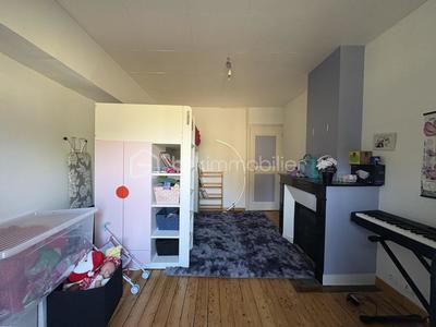 Maison de village - 94 m² - 4 pièces