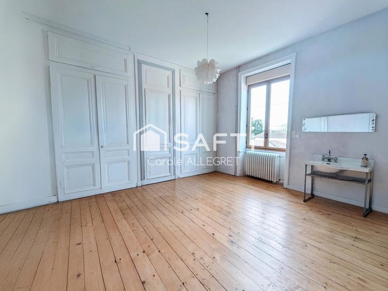 Maison de maîtres - 361 m² - 12 pièces