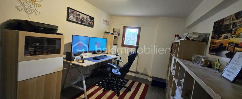 Maison - 182 m² - 8 pièces