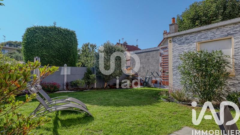 Maison - 111 m² - 6 pièces