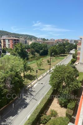 Appartement - 84 m² - 4 pièces