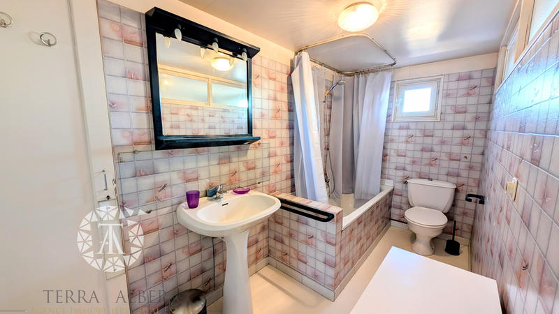 Villa - 308 m² - 12 pièces