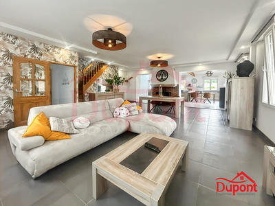 Maison - 245 m² - 10 pièces