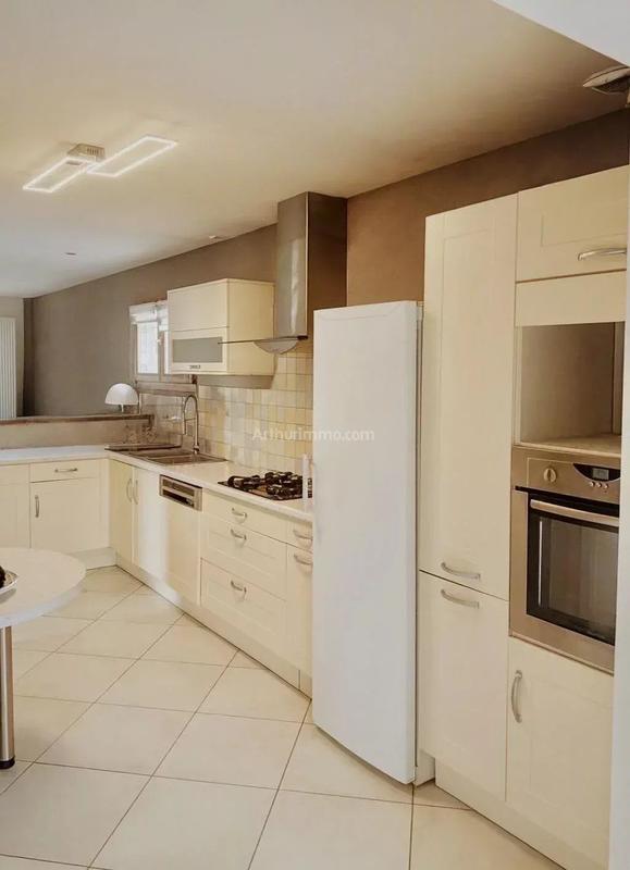 Maison - 170 m² - 6 pièces