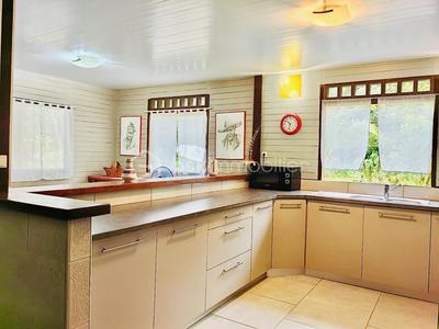 Maison de bois - 110 m² - 5 pièces