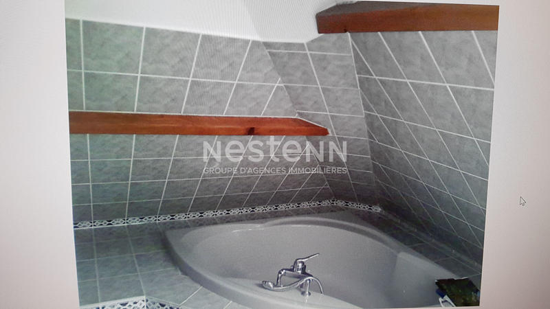 Local commercial - 150 m² - 5 pièces