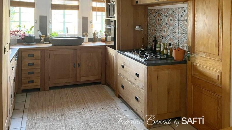 Maison - 237 m² - 8 pièces