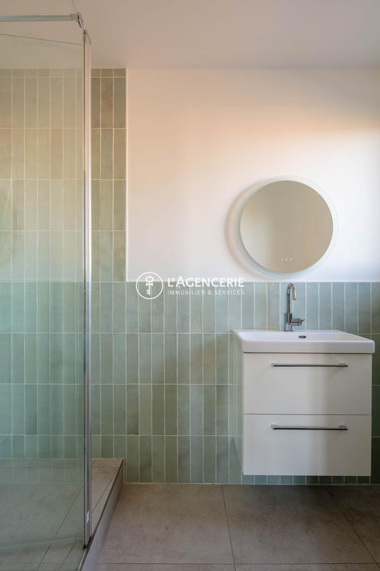 Maison contemporaine - 193 m² - 5 pièces