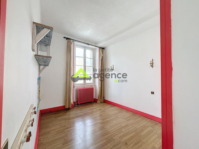 Immeuble - 273 m² - 14 pièces