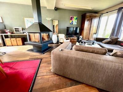 Maison - 135 m² - 7 pièces