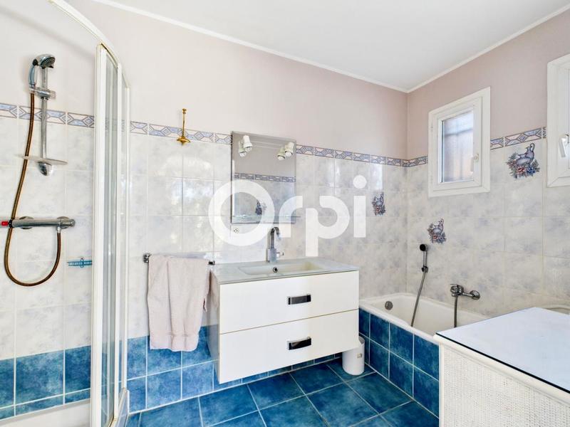 Villa - 136 m² - 4 pièces