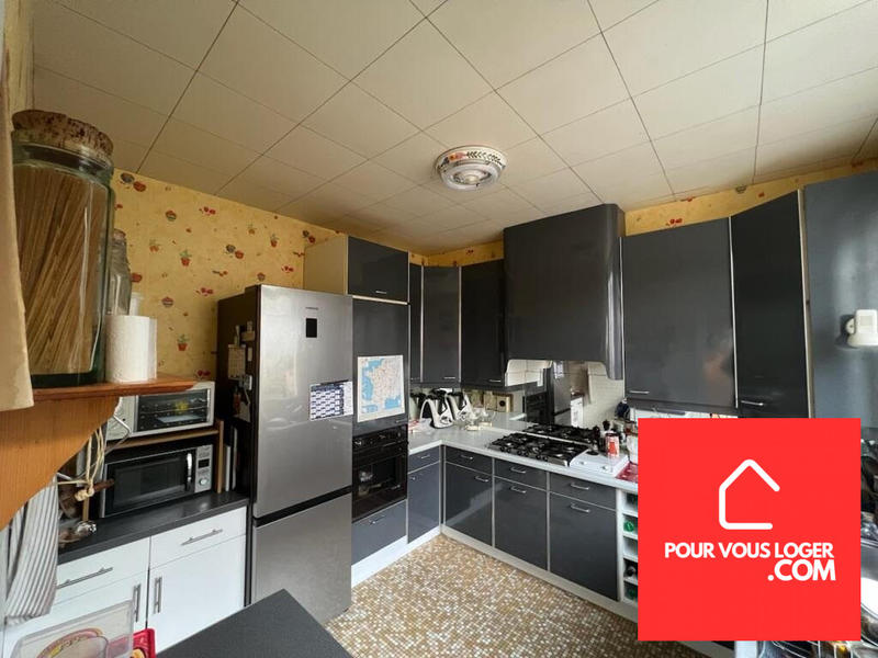 Maison - 200 m² - 7 pièces