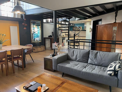 Loft - 91 m² - 3 pièces